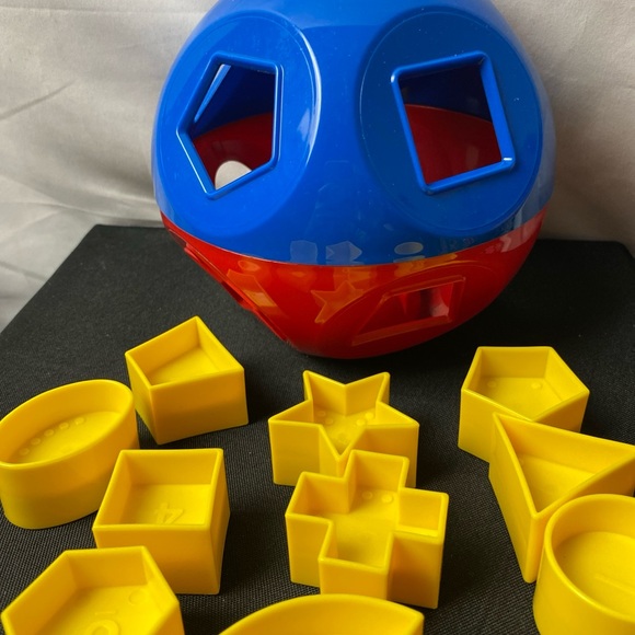 Tupperware Other - Vintage Tupperware  SHAPE SORTER SHAPE-O-BALL Classic Tupper Toys Shape Sorter